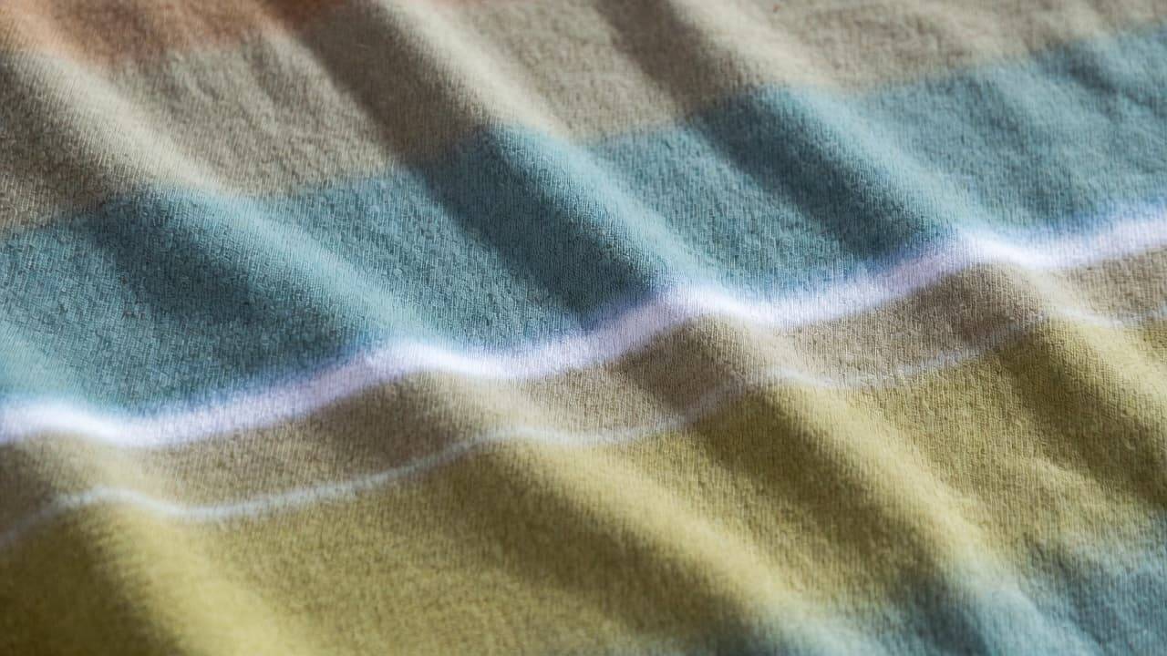 Example of horizontal banding lines visible on DTG printed T shirt